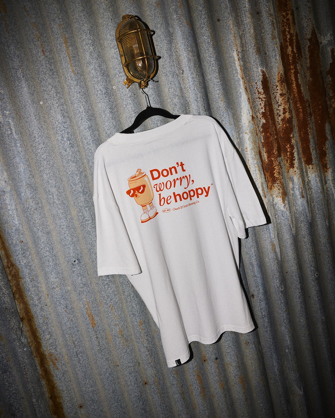 DON'T WORRY BE HOPPY TEE (unisex)